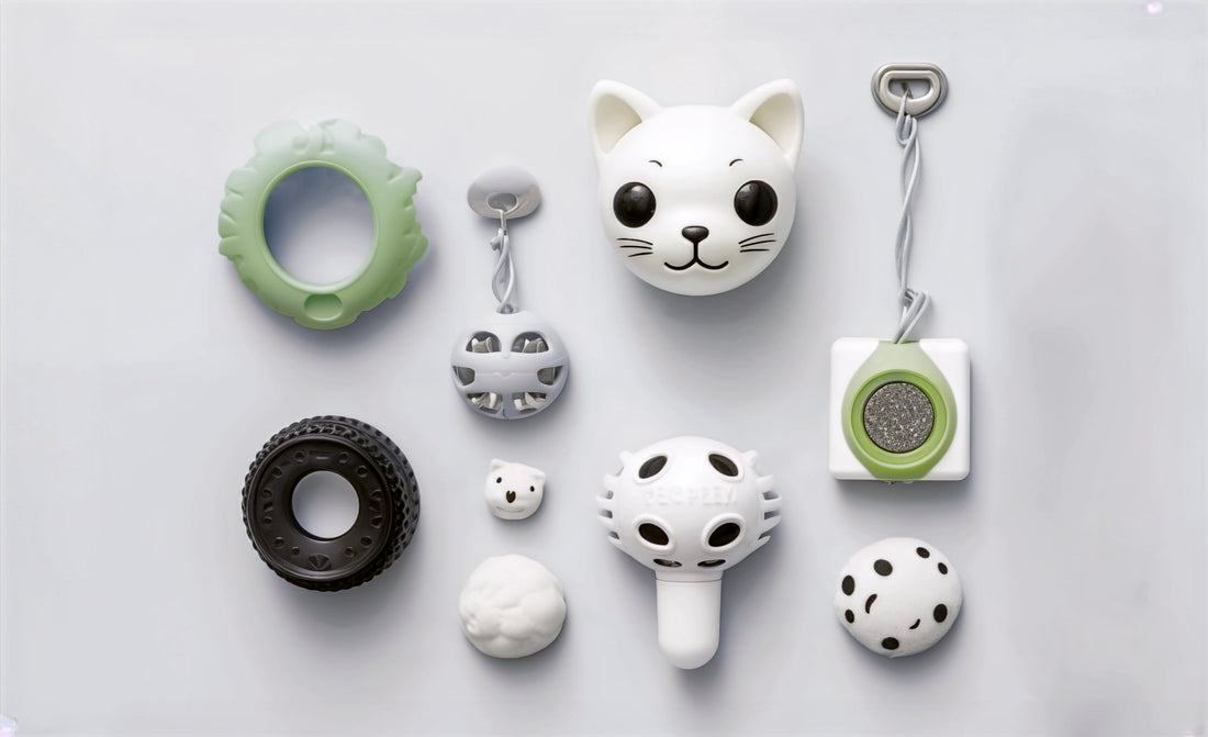 Interactive pet toys for dogs and cats chew toys and play toys